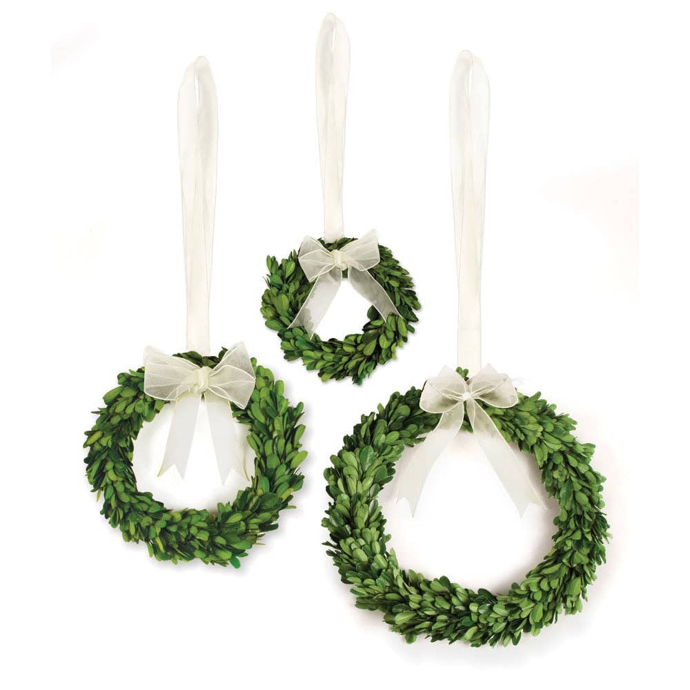 Boxwood Wreath with Ribbon - M