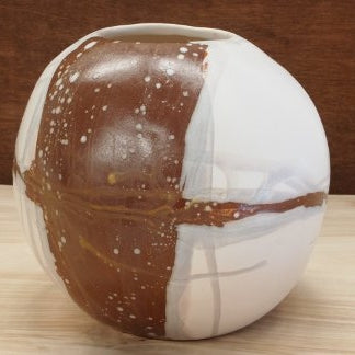 Sphere Vase Sienna + White